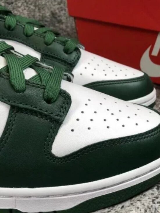 Nike sneakers main image 5